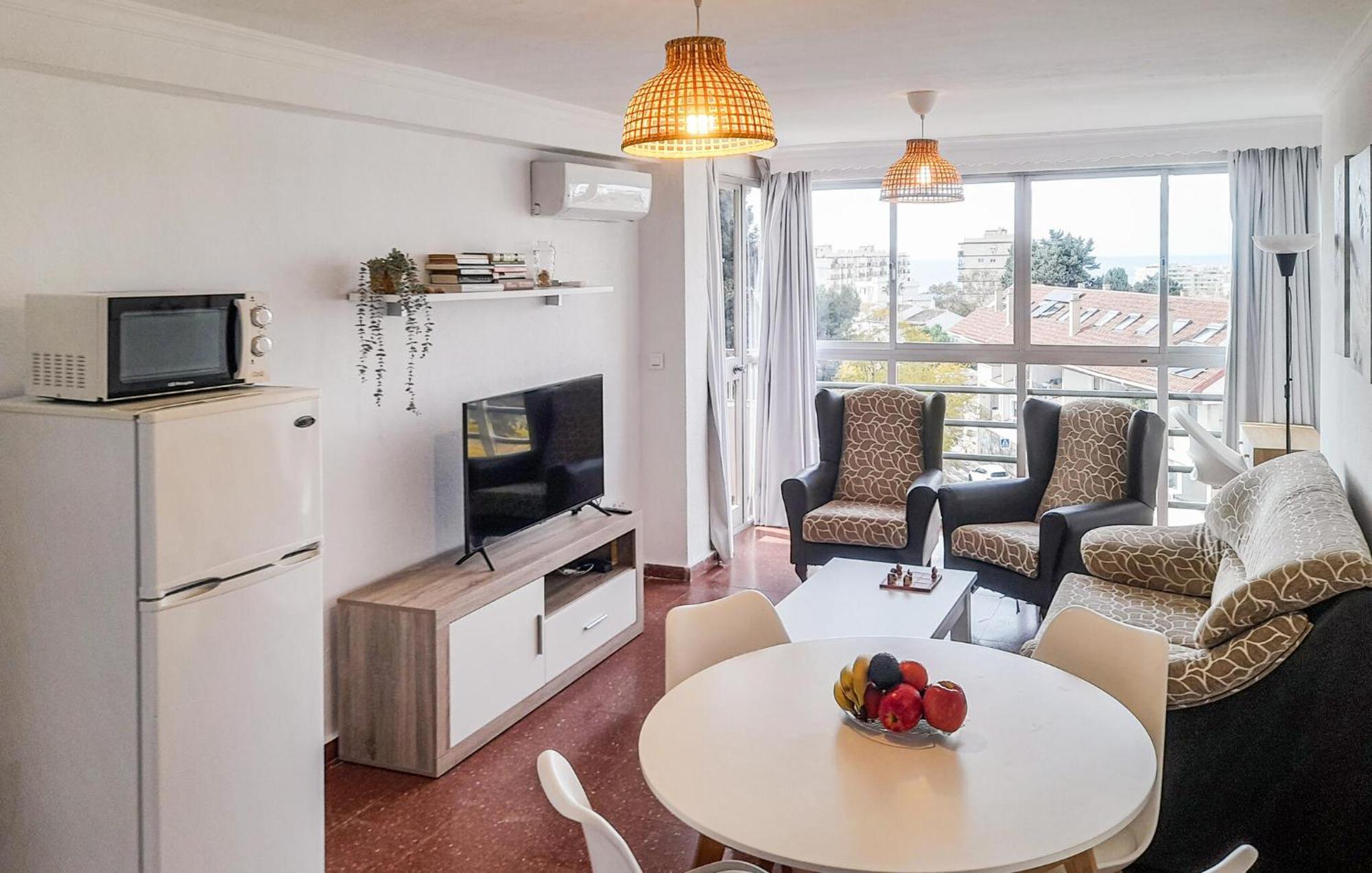Cozy In Costa With Kitchen Apartment *